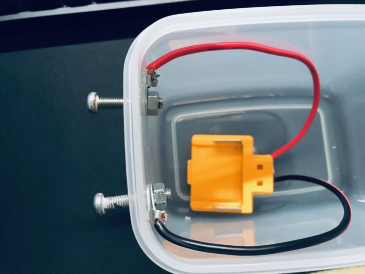 船用に マキタの電動リールバッテリーにピッタリのケースを発見 船用電源を自作して持ち出そう ツリイキタイ